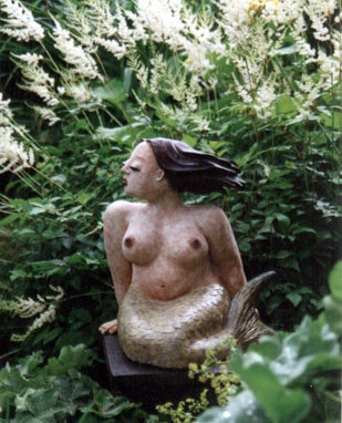 Garten Keramik Meerjungfrau im grünen Meer