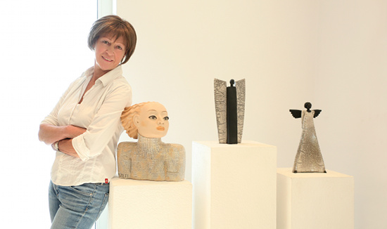 Margit Hohenberger im Keramik Atelier Margit Hohenberger im Keramik Atelier