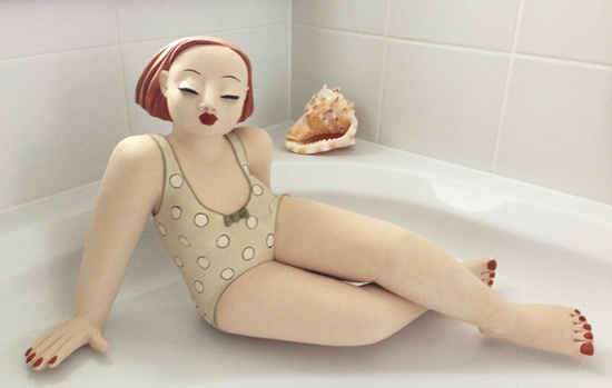 Gartenfigur Frau im Badeanzug