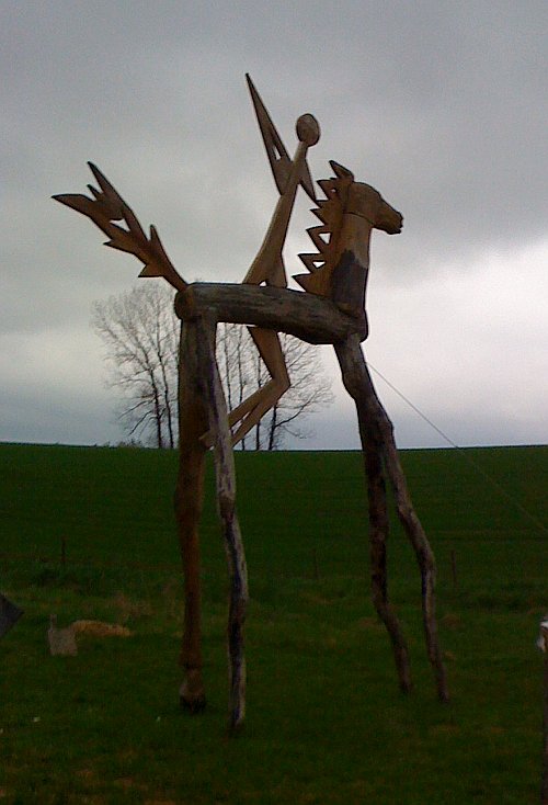 Holzskulptur von Jochen Strobel Der Apokalyptische Reiter Der hölzerne Reiter...