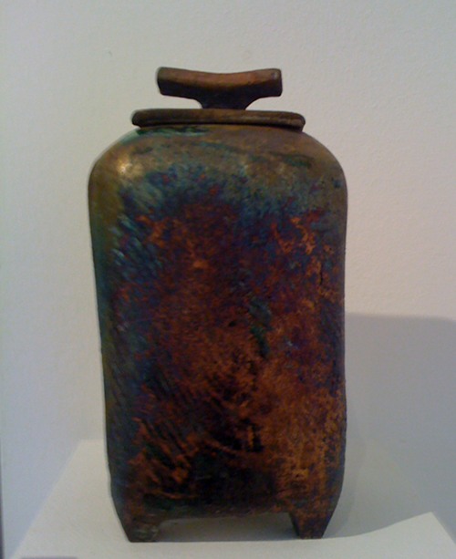 Julia Tittmann Dose Raku Schwarzenbach 2010