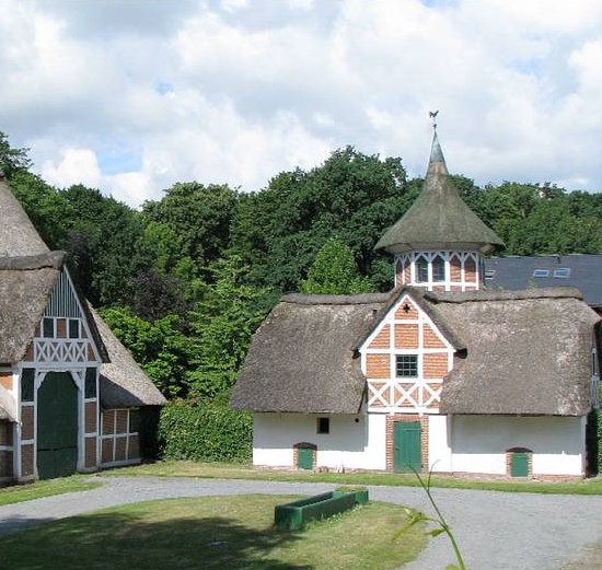 Kunsthandwerkermarkt Taubenhof Cadenberge Pfingsten 2014