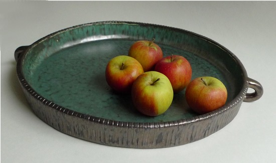 Obstschale Keramik Dekoration mit Äpfel